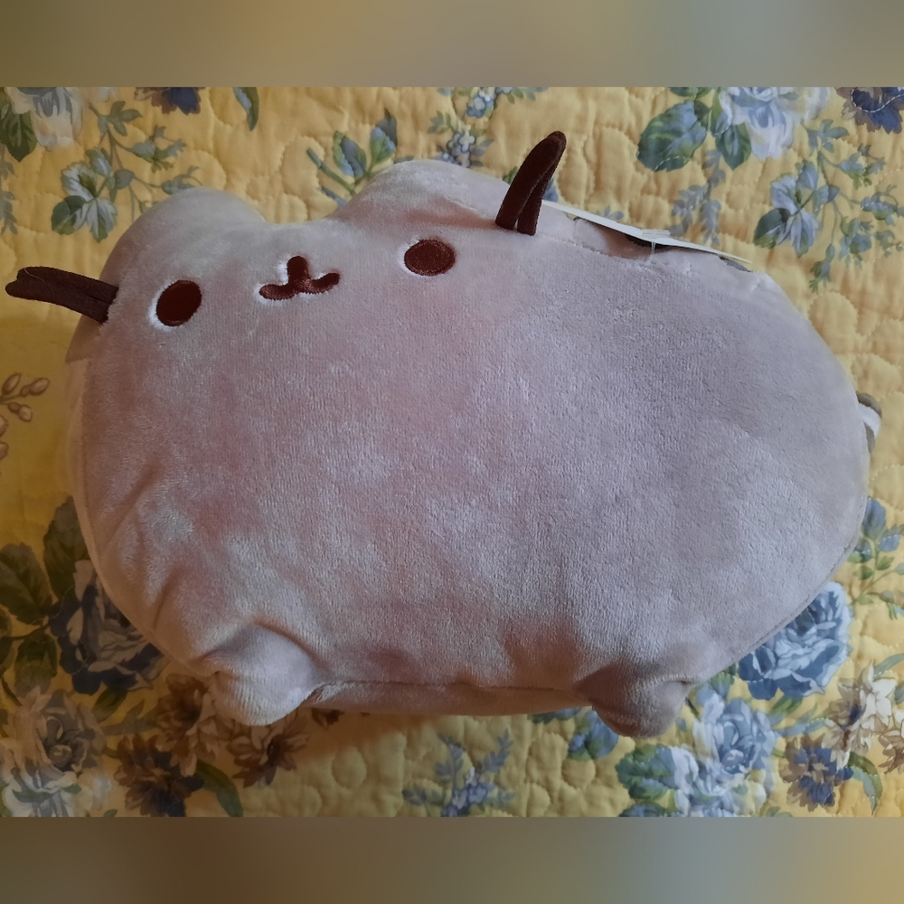 Classic Pusheen Medium Plush